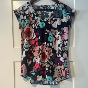 Express Floral Print Women's Top - Multicolor
